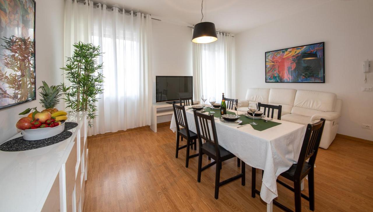 לידו די ג'סולו Condominio Sirene מראה חיצוני תמונה