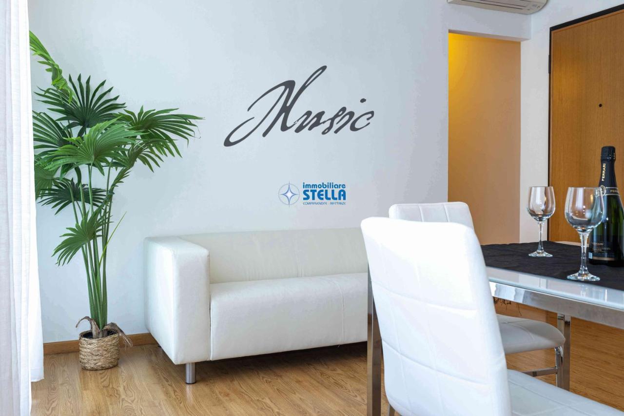 לידו די ג'סולו Condominio Sirene מראה חיצוני תמונה