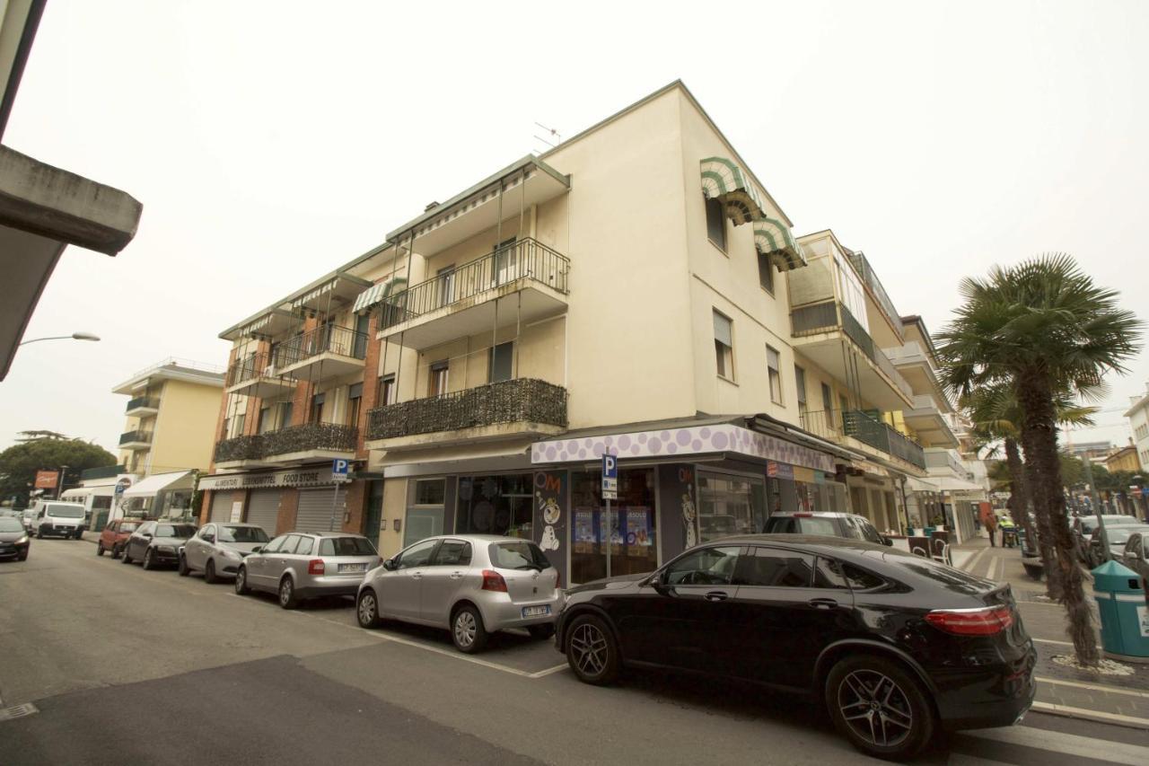 לידו די ג'סולו Condominio Sirene מראה חיצוני תמונה